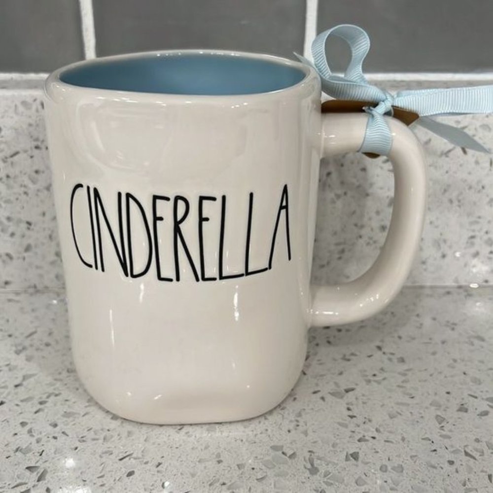 New Rae Dunn Disney Princess CINDERELLA Coffee Mug 404 - Picture 2 of 4